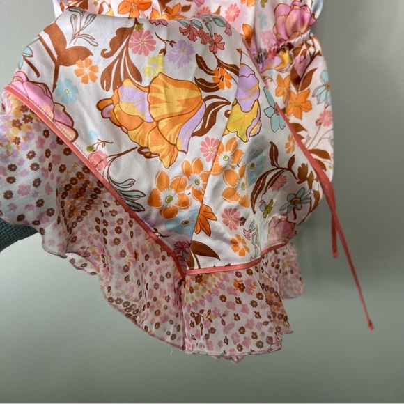 Victoria's Secret floral bodysuit with shorts Sz M 170/96A - Picture 3 of 7